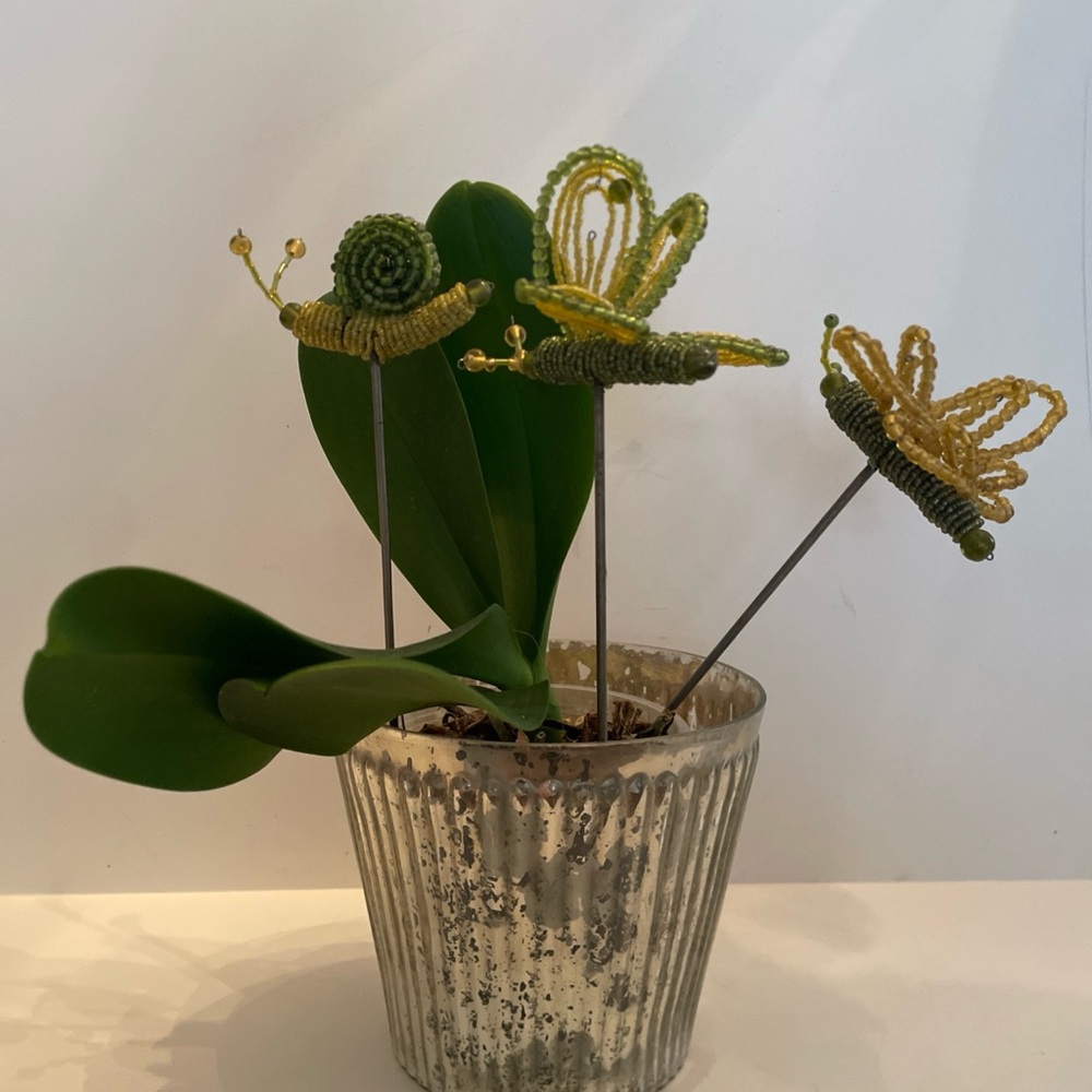 VINTAGE POTTERY BARN PLANT STAKES - BEADED BUGS - YELLOW AND GREEN INSECTS